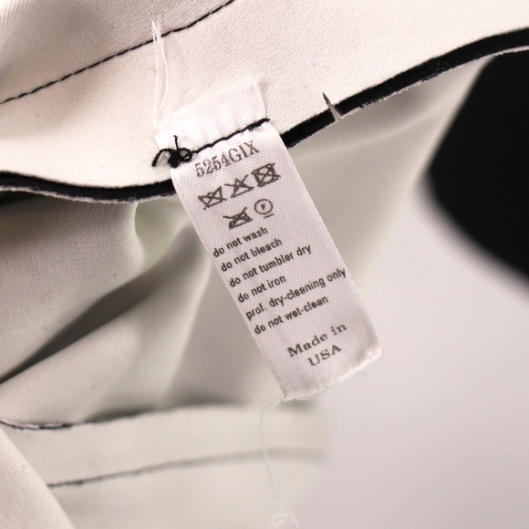 Carolina Herrera Black Abstract Print Short Sleeve Scuba Midi Dress 4 - Picture 8 of 8